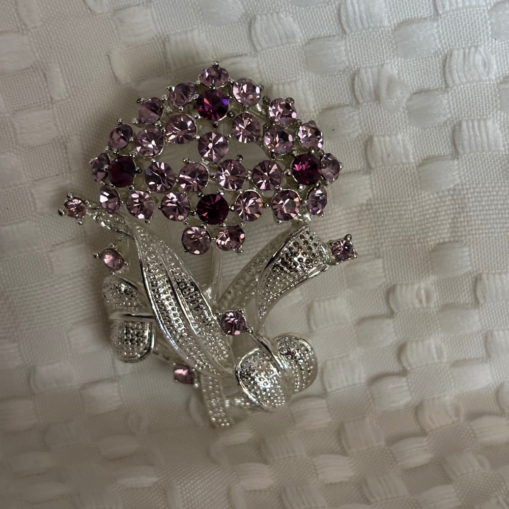 Vintage Rhinestone Flower Brooch
